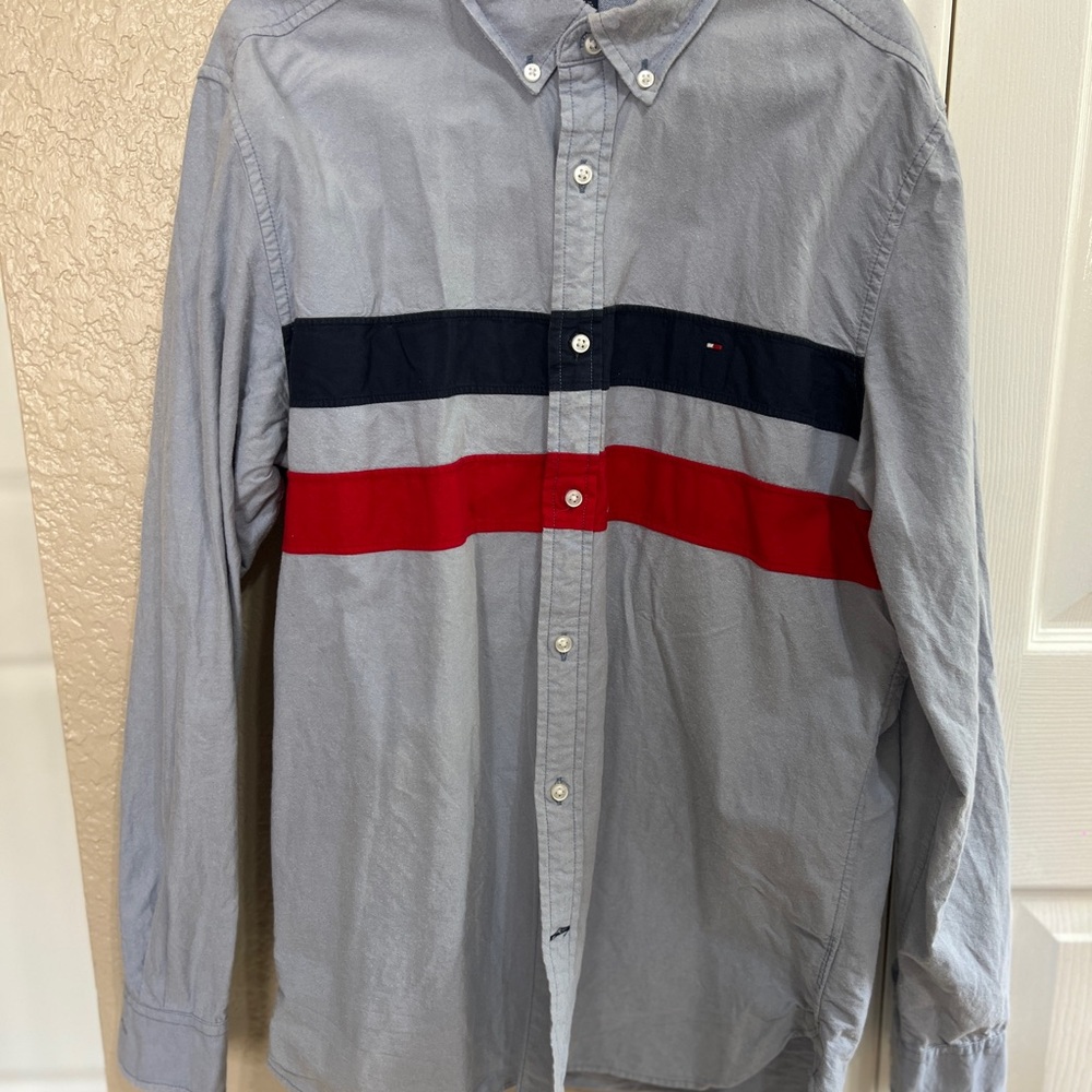 Men's Gray and Red Striped Shirt